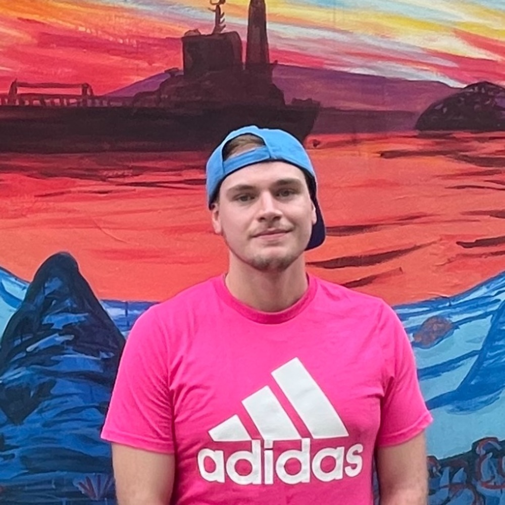 Meet your Posher, Alex